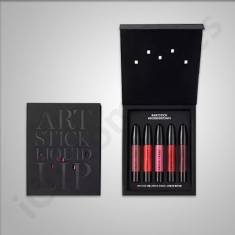 kylie jenner lip kit box