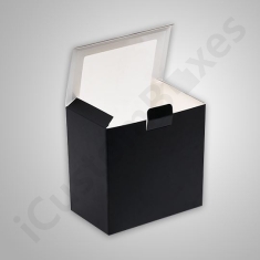 Black Garments Packaging