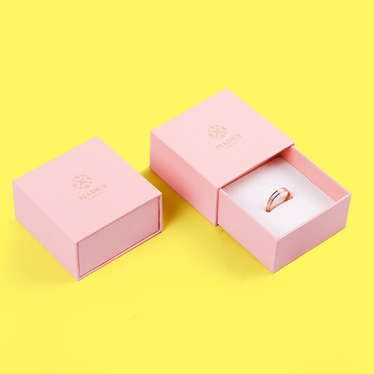 custom ring boxes